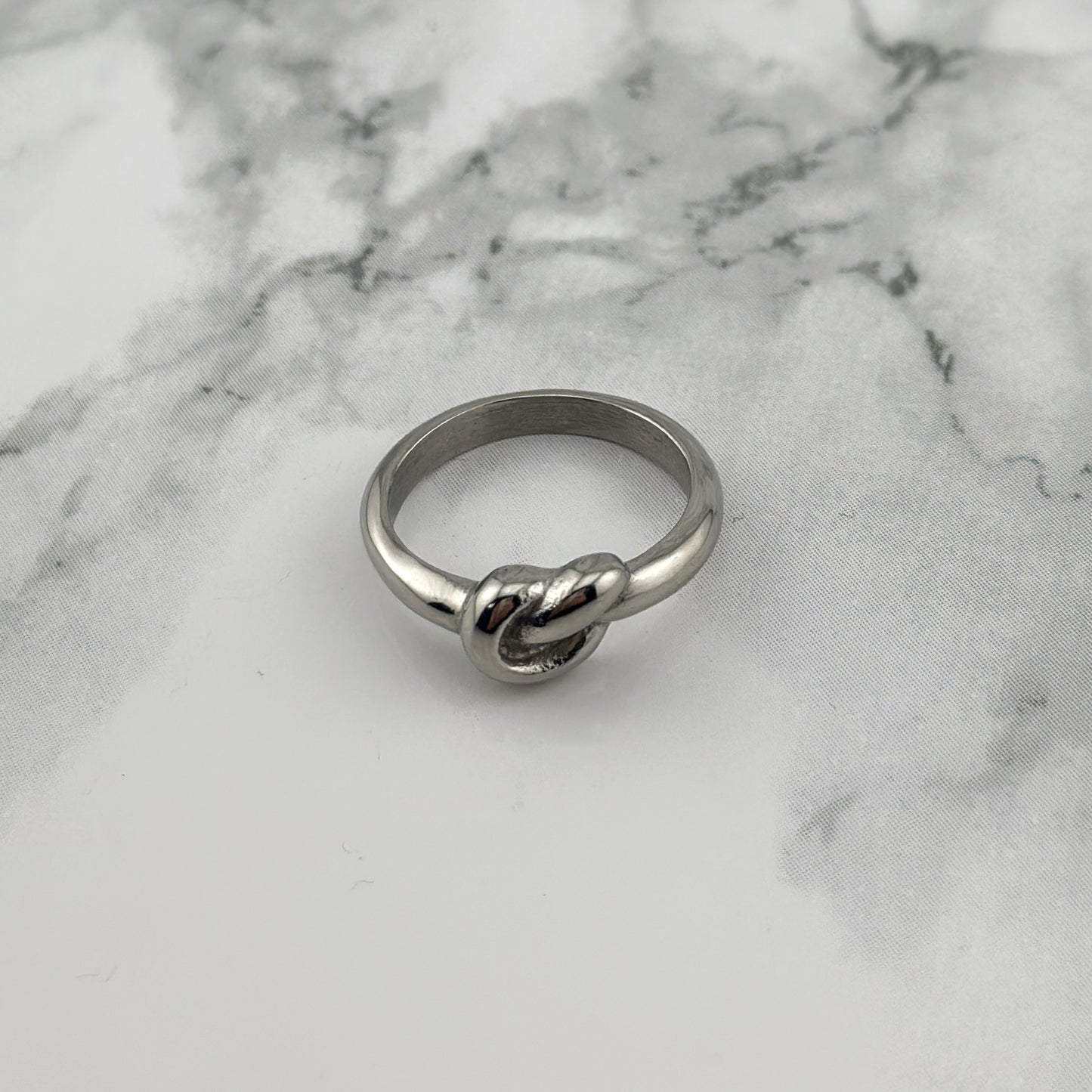 Zilveren knop ring